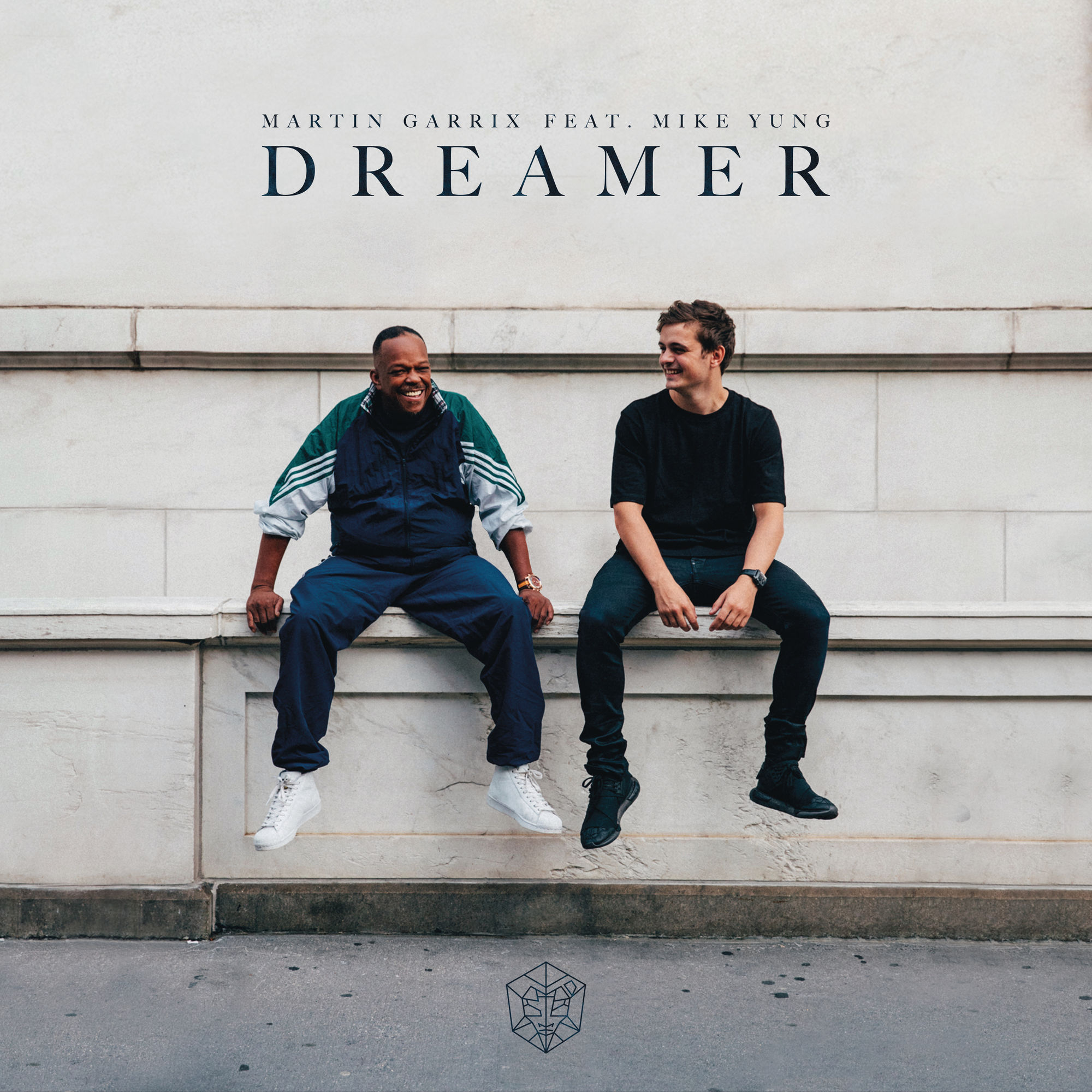 01 Dreamer (feat. Mike Yung)