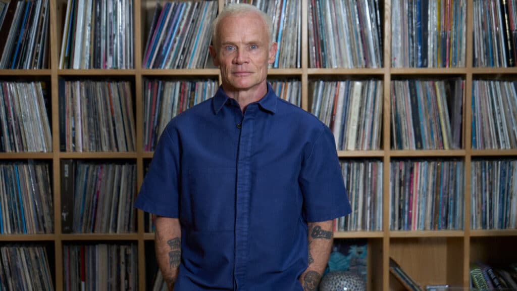 FLEA revient à ses premiers amours