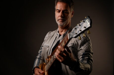 KAMIL RUSTAM Listen Up !